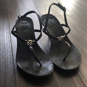 Tory Burch thong heel black sandal size7